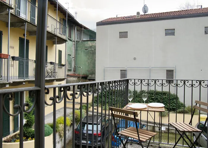 La Corte Di Pescarenico * Lecco