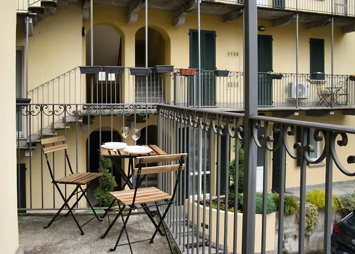 La Corte Di Pescarenico Lägenhet Lecco